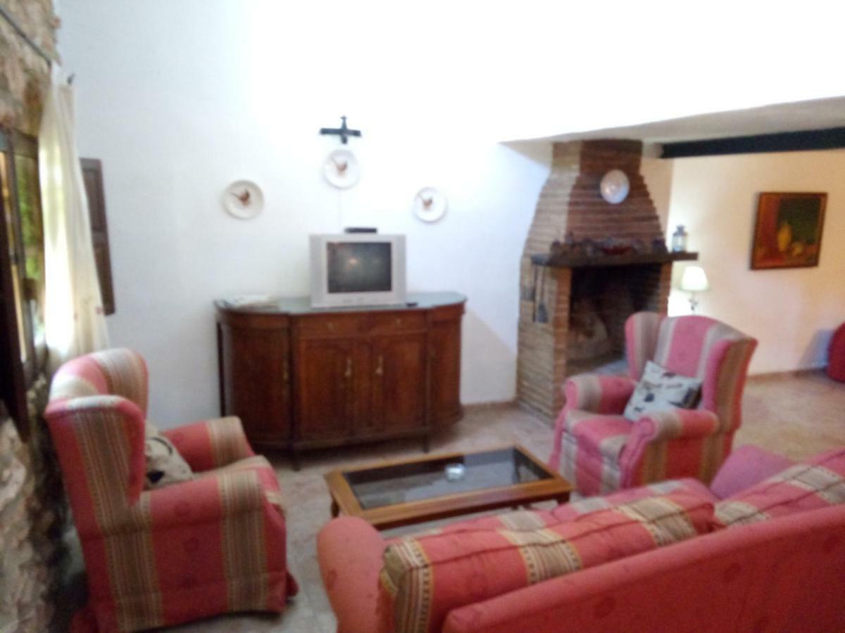 Humilladero Cortijo Ferradores المظهر الخارجي الصورة